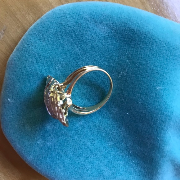 14 K yellow gold & diamond ring. S curve shaped. - Picture 3 of 6